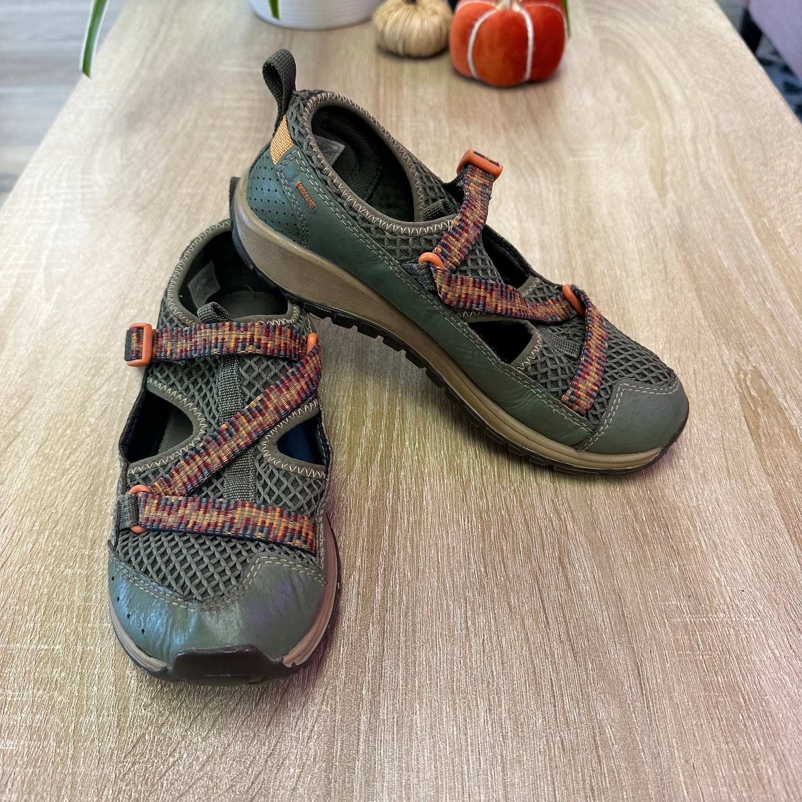 Chaco green performance shoes kids 3