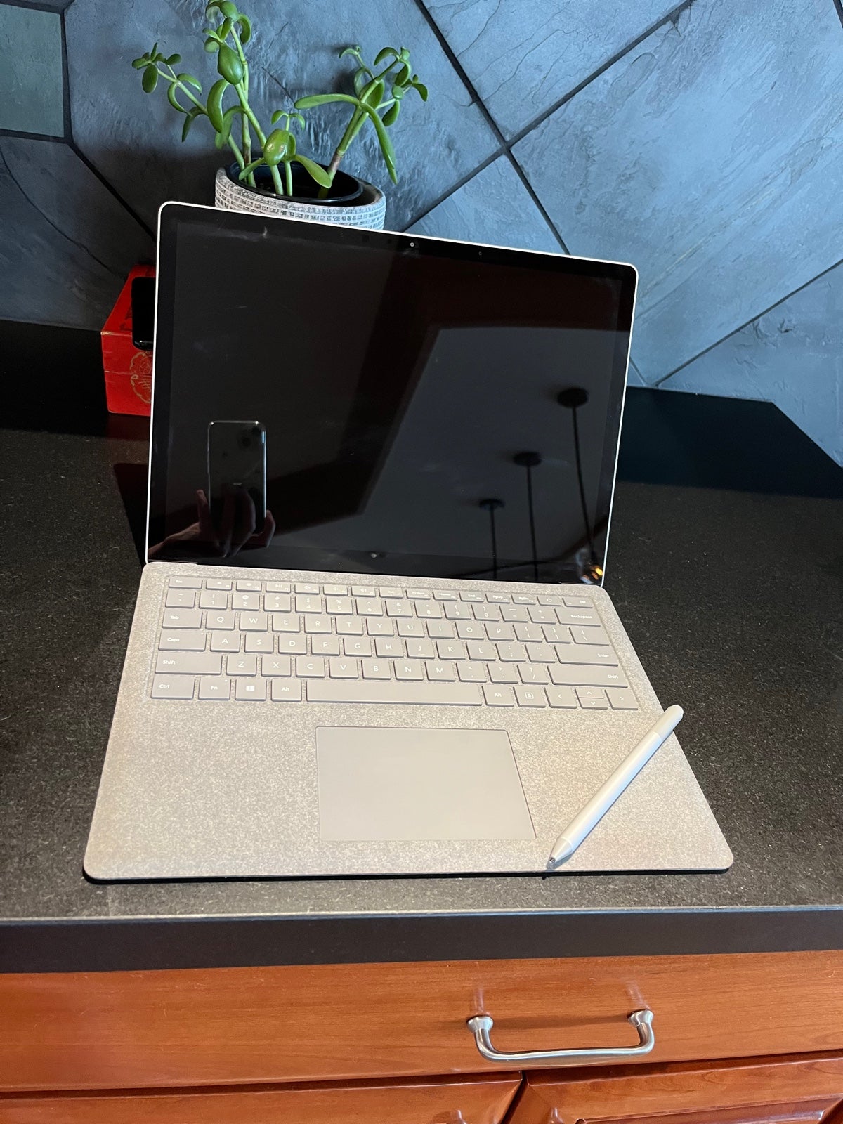Microsoft Surface Laptop 2