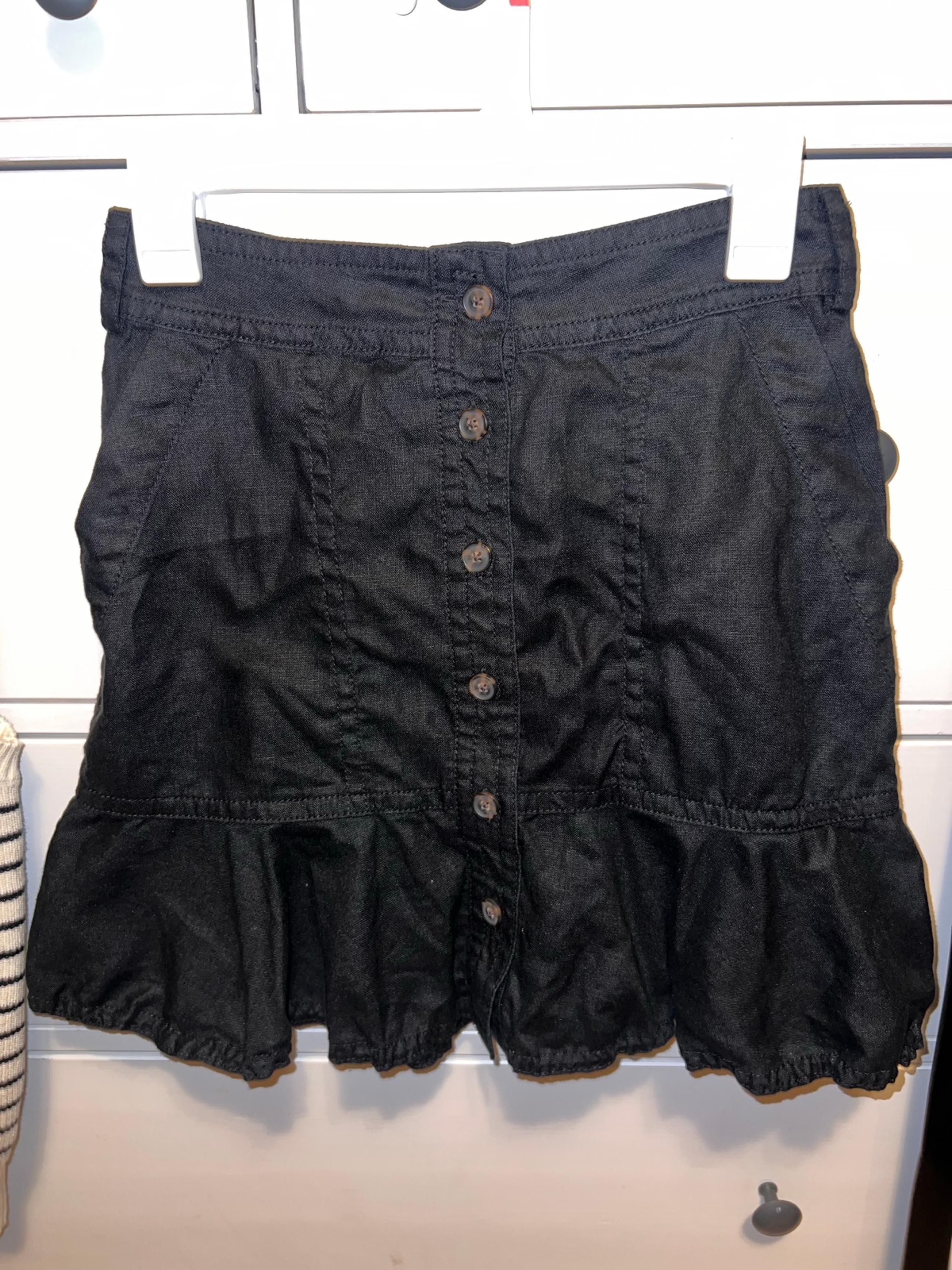 Banana Republic Black Ruffle Hem Linen Skirt size 2
