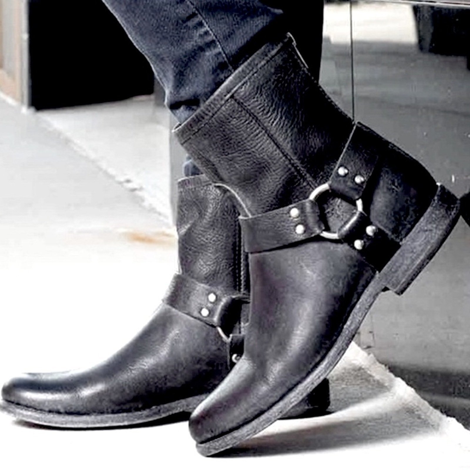 Frye -NWOT Women’s Phillip Harness short ankle Moto Boots black leather size 6.5