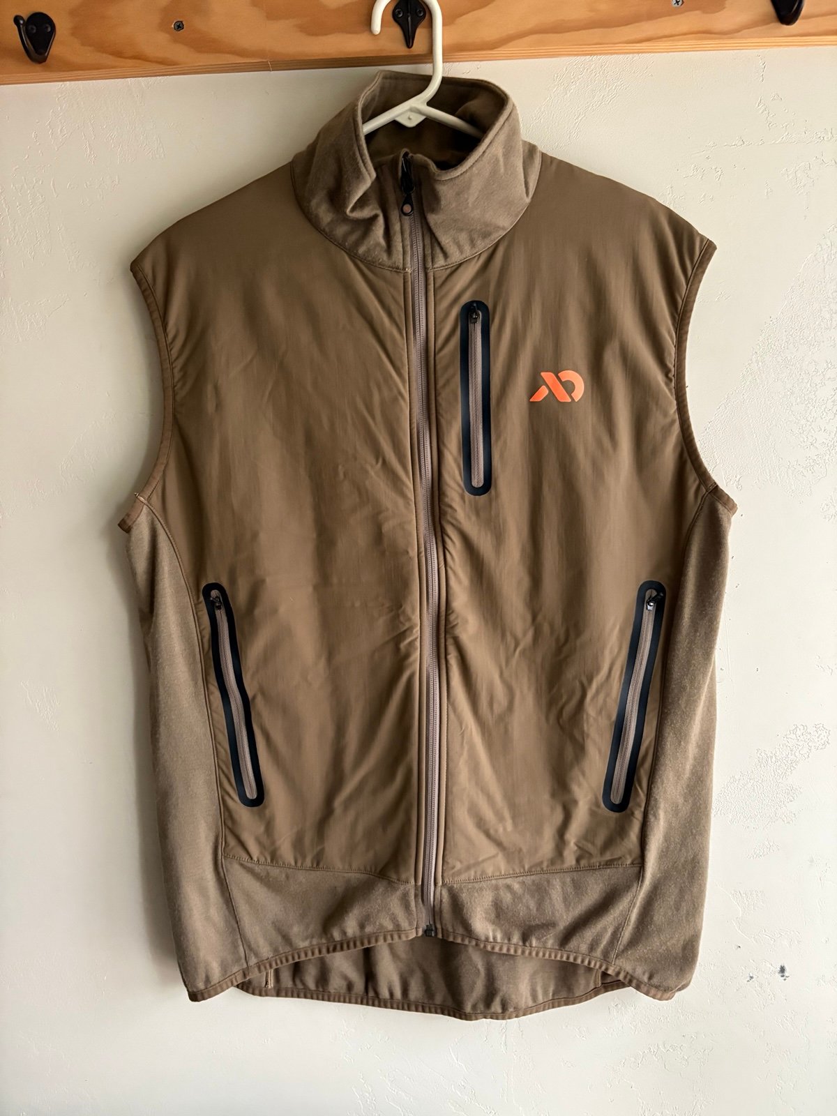 First Lite men’s Sawtooth vest