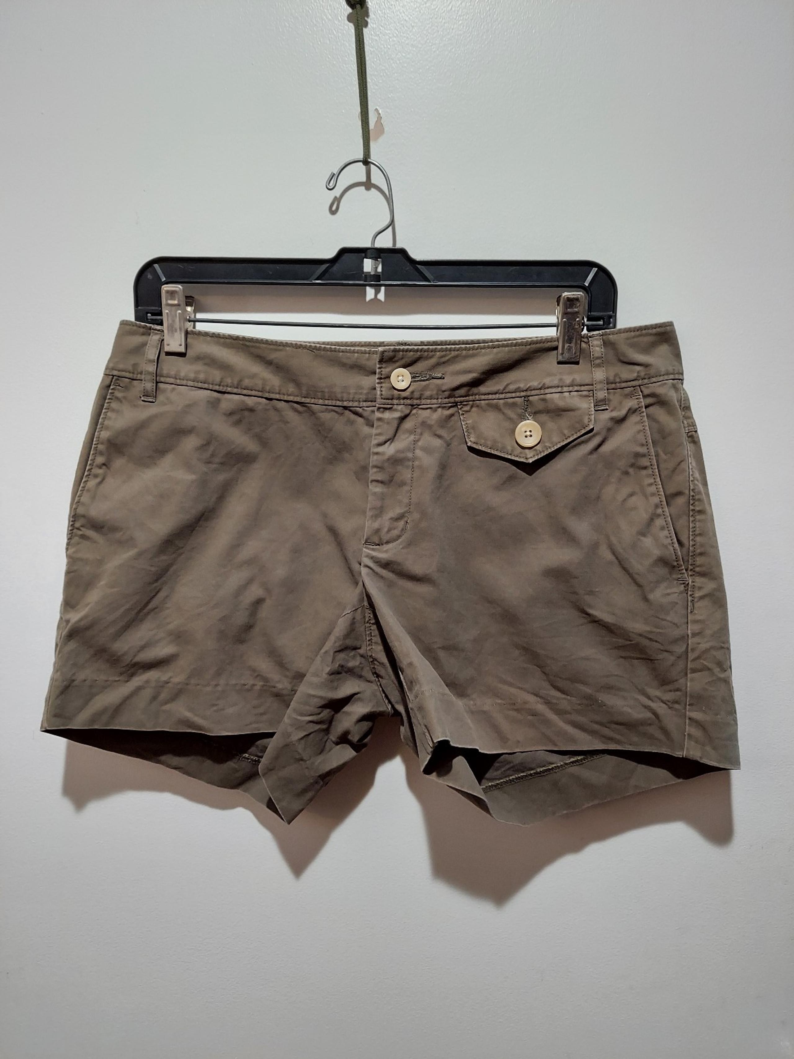 Banana Republic shorts. Olive/brown. Size 8.