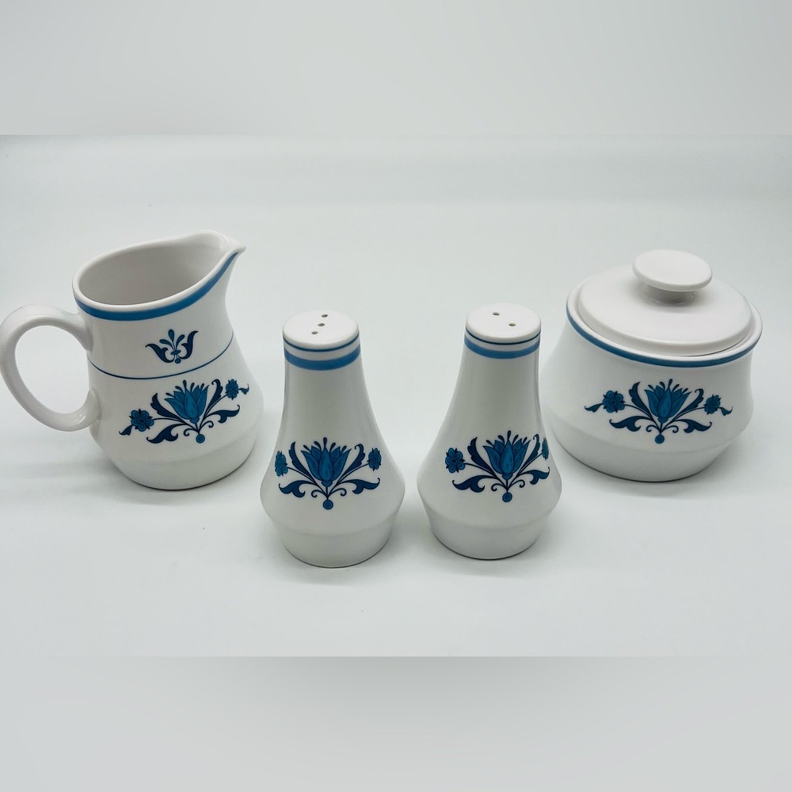 NORITAKE Progression China Blue Haven salt and pepper shaker & sugar/ creamer