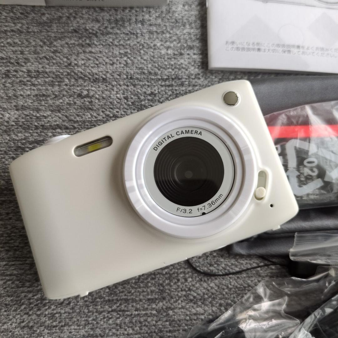 VERSOS (ベルソス) ☆ Digital Camera VS-N006SY (W) Unused