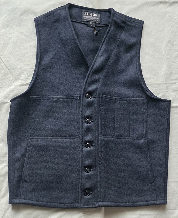 Filson mackinaw wool vest, dark navy, size m
