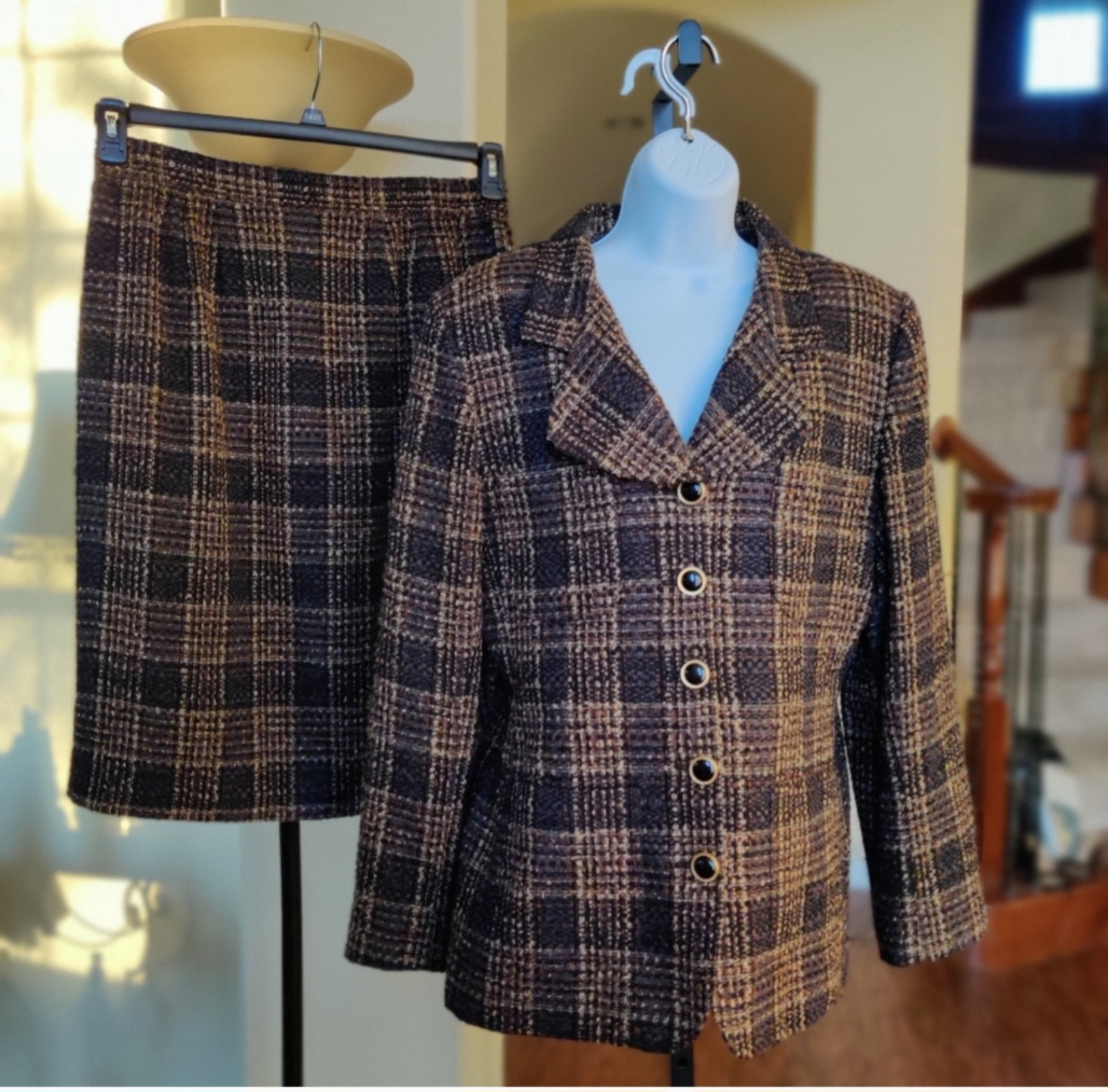 Executive Collection Brown/Tan Tweed Skirt Suit Size 14M