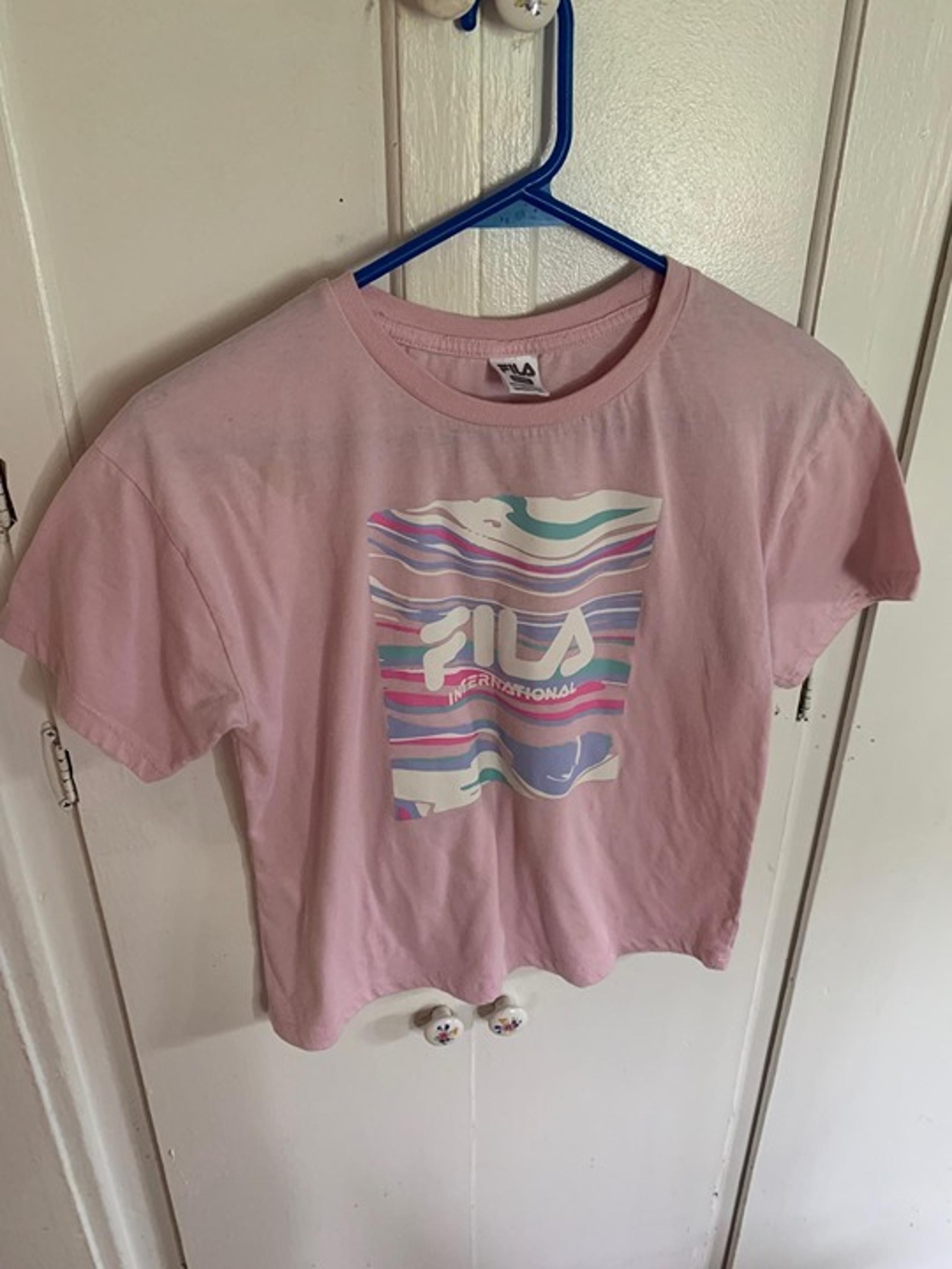 Fila - Pastel Pink Girls Graphic T-Shirt - Girls Size Large (14/16) - Damaged