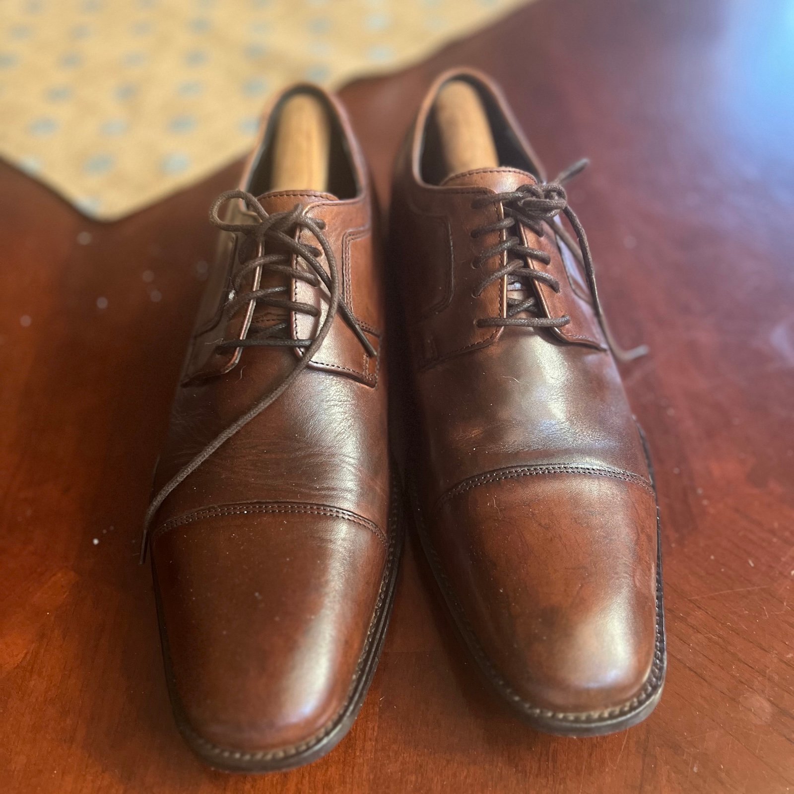 J. Murphy by Johnston & Murphy Novick Brown Cap Toe Dress Shoes. Leather.