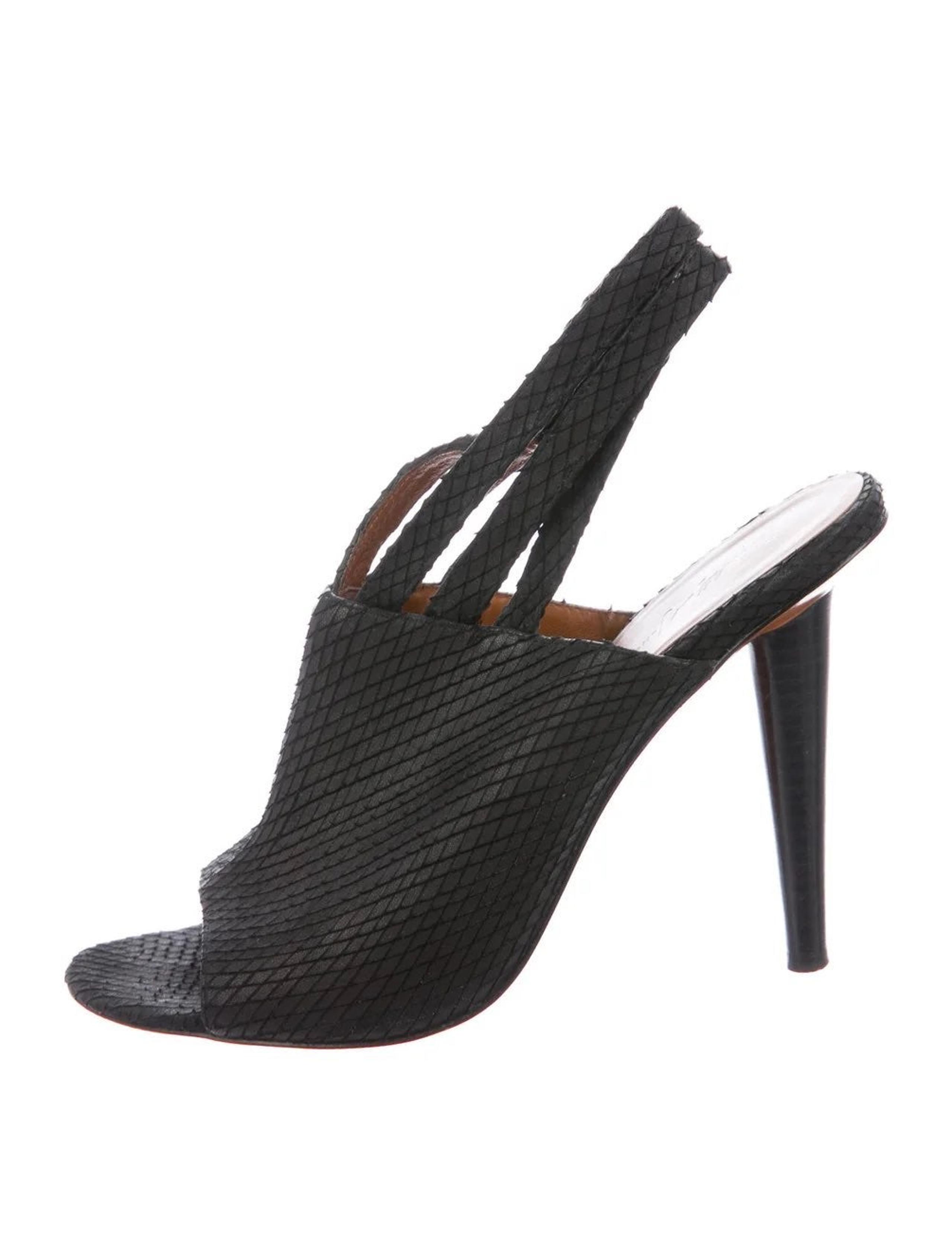 ELIZABETH JAMES Ankle Slingback Heels
