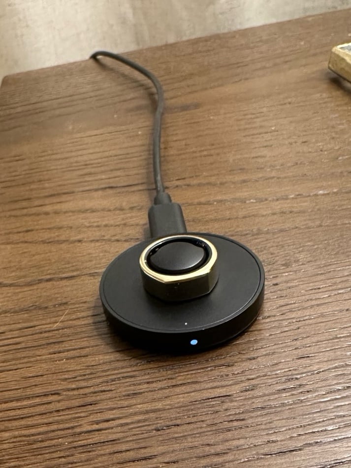 Oura ring gold