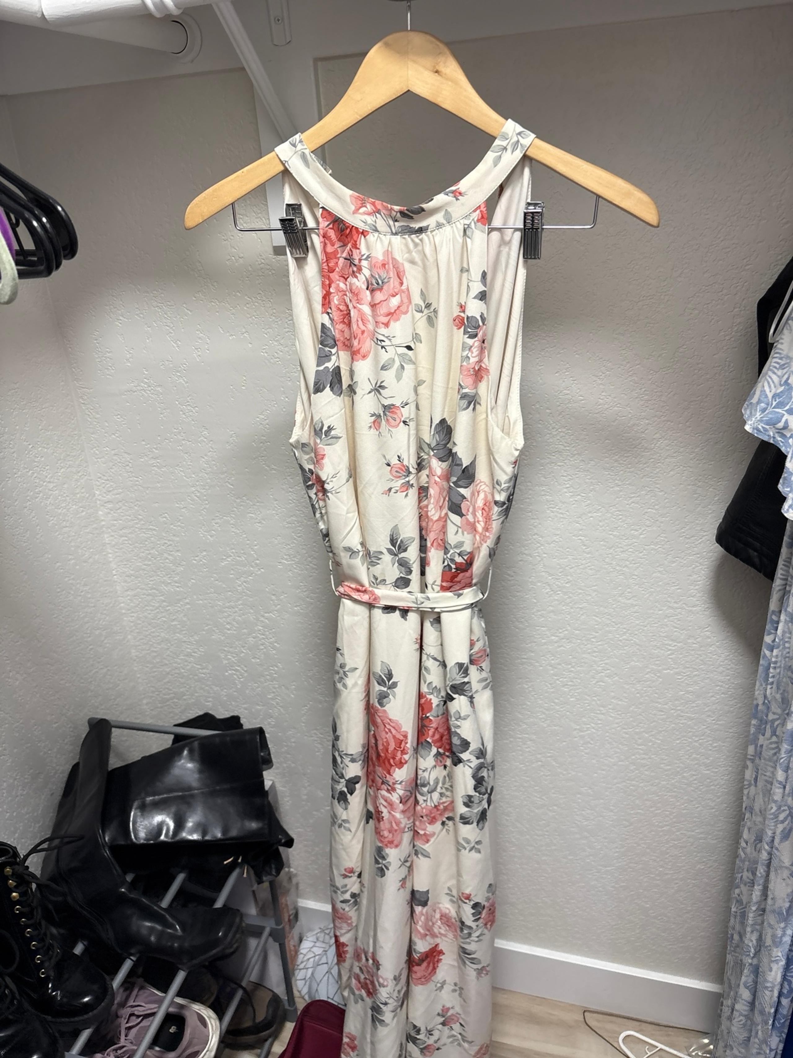 Halter too floral dress