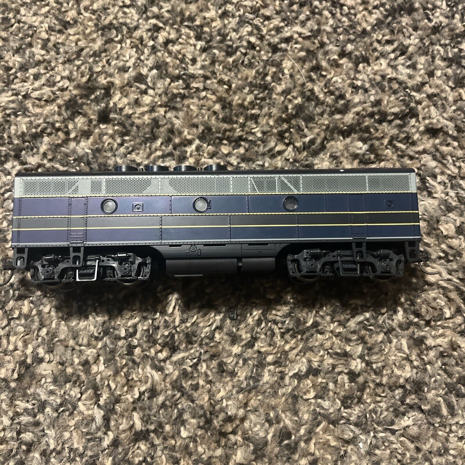 Stewart Hobbies HO Scale F3 Phase Pwd Santa Fe Passenger