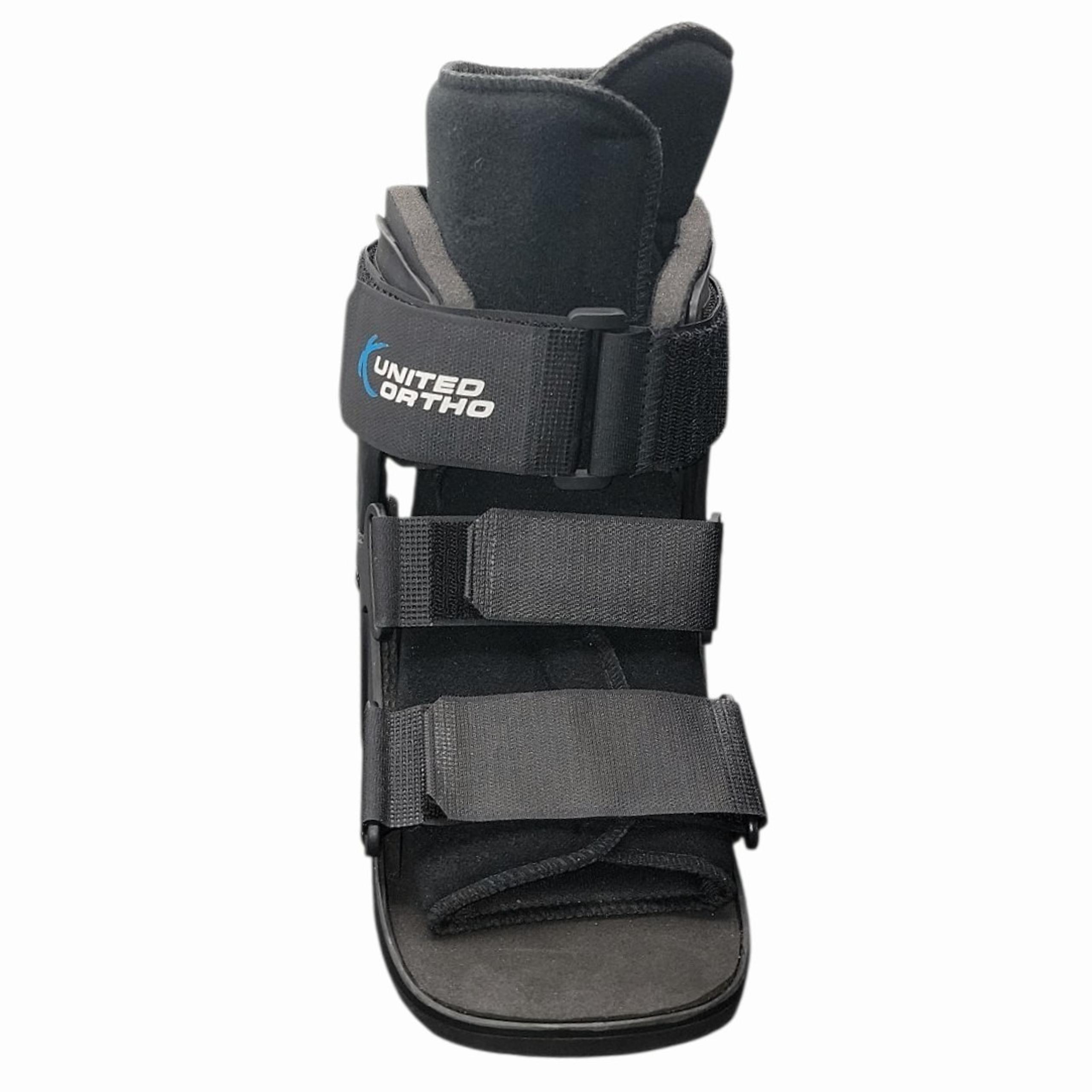 United Ortho Short Walker Fracture Boot - Medical Orthoped Small, Black