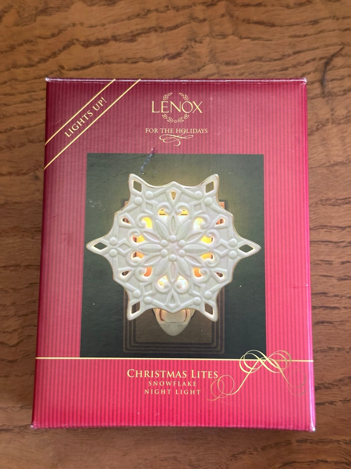 Lenox Snowflake Nightlight - detail
