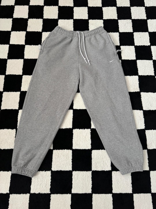 Nike solo swoosh sweatpants