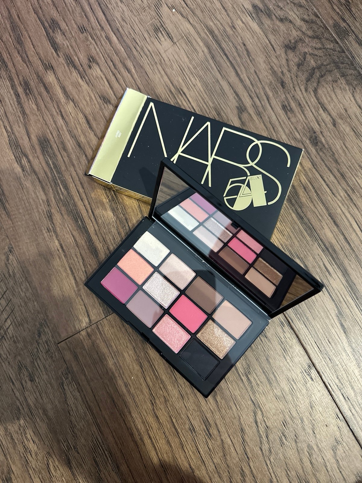 NARS hyped eyeshadow palette