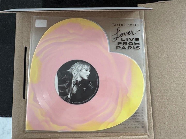Taylor Swift - Lover (Live From Paris) Heart Shaped Vinyl