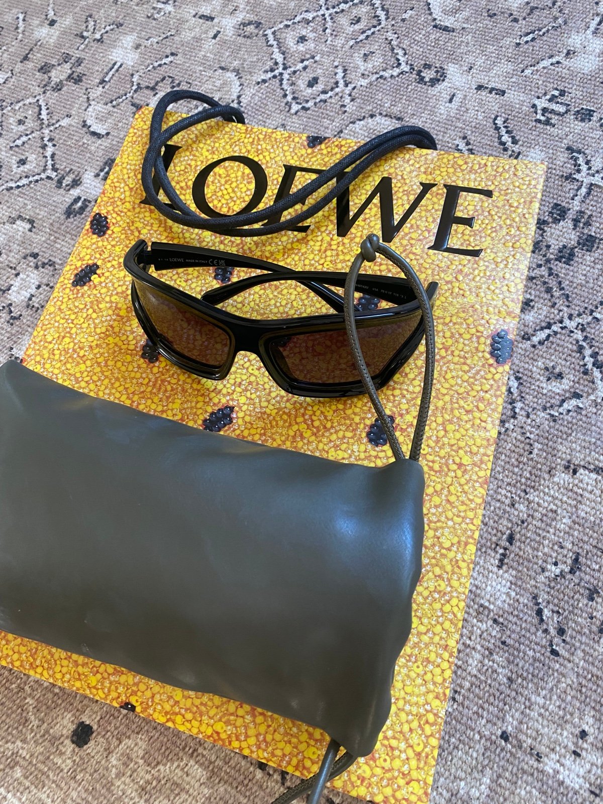 Sunglasses LOEWE