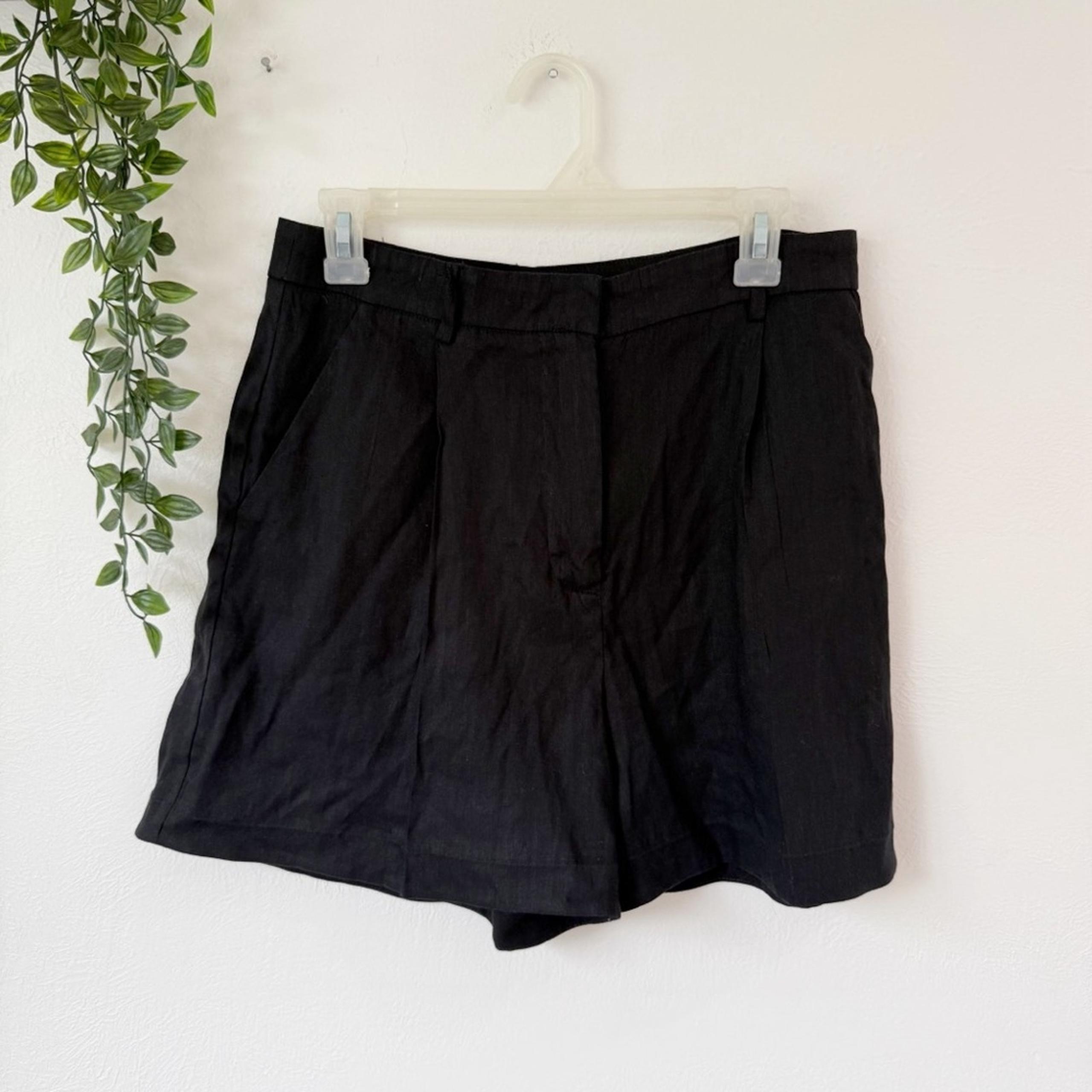 High Waisted Linen Shorts Sz 8 - Antonio Melani