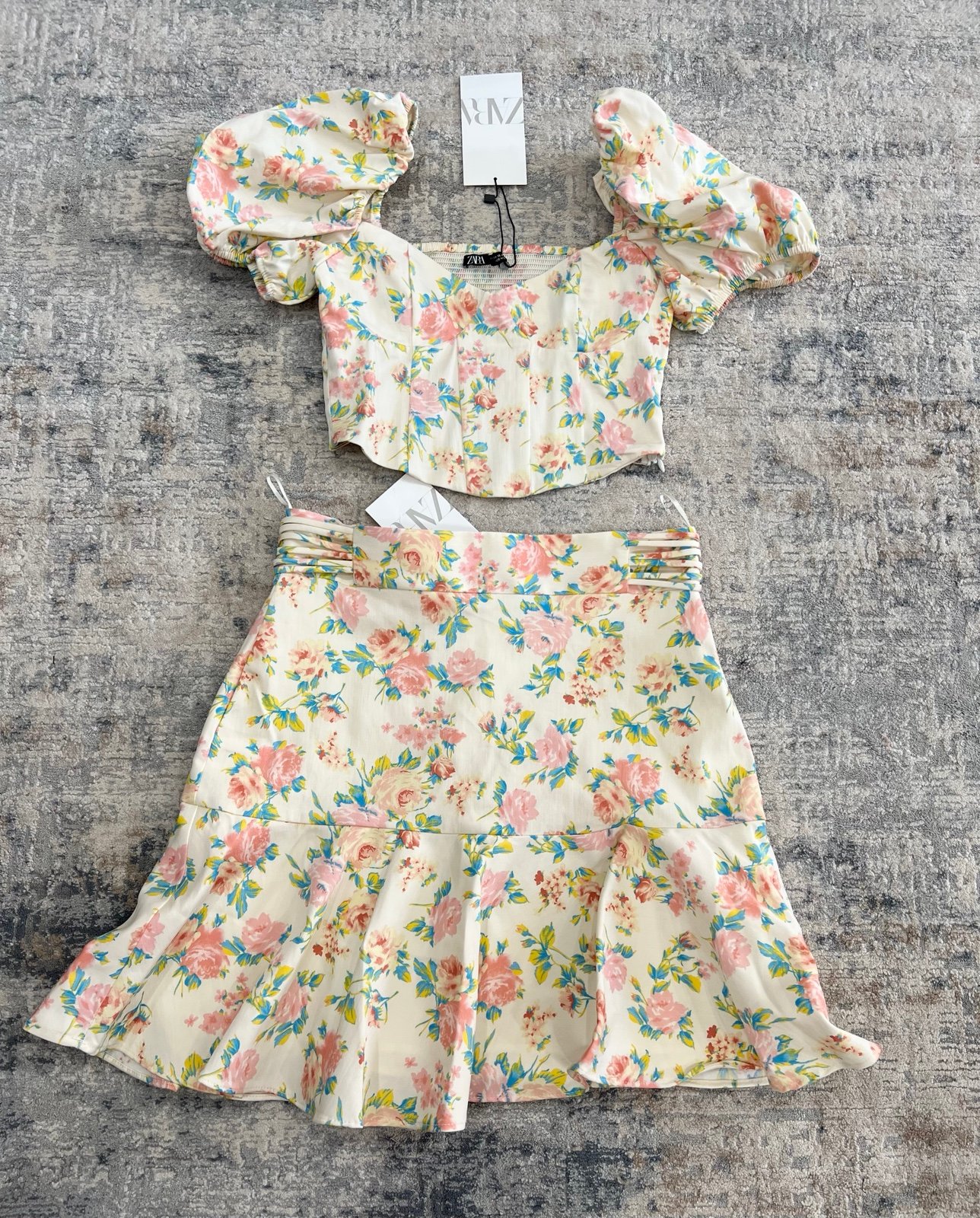 New Zara Floral printed top and skirt set