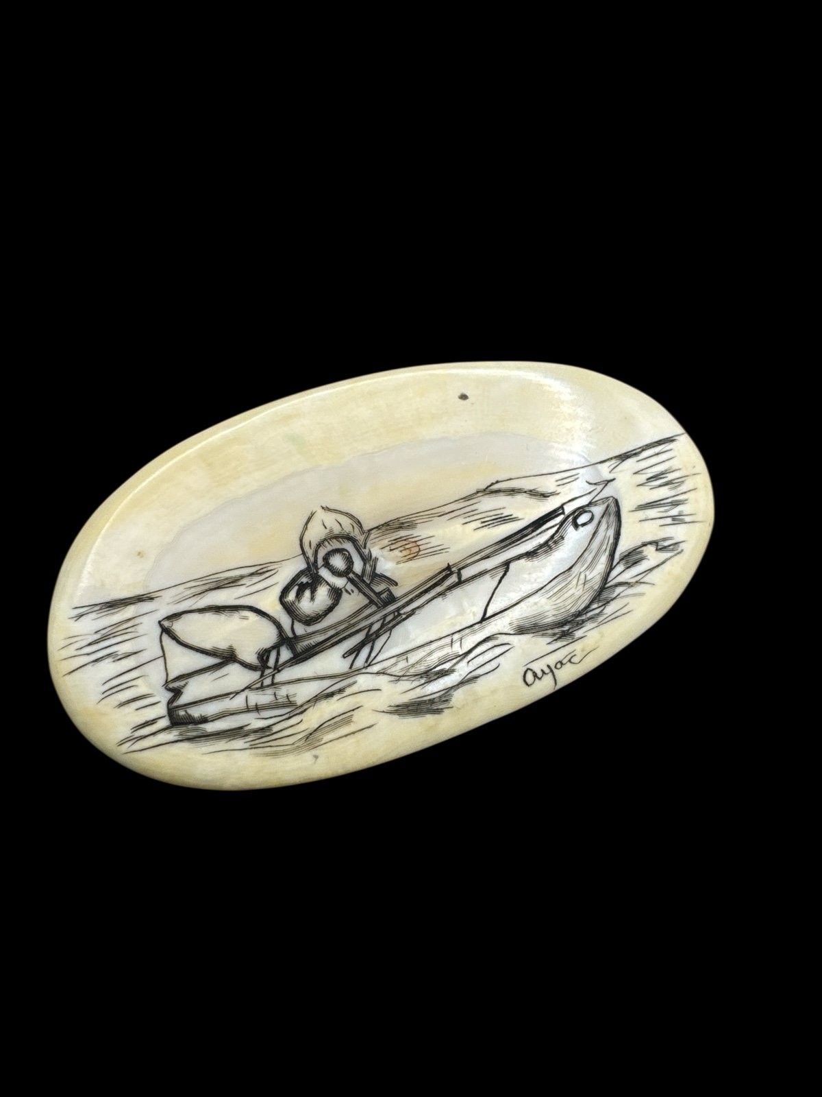 Vintage Scrimshaw Oval Brooch 2.5” Inuit Scrimshaw Brooch Alaskan Native Brooch