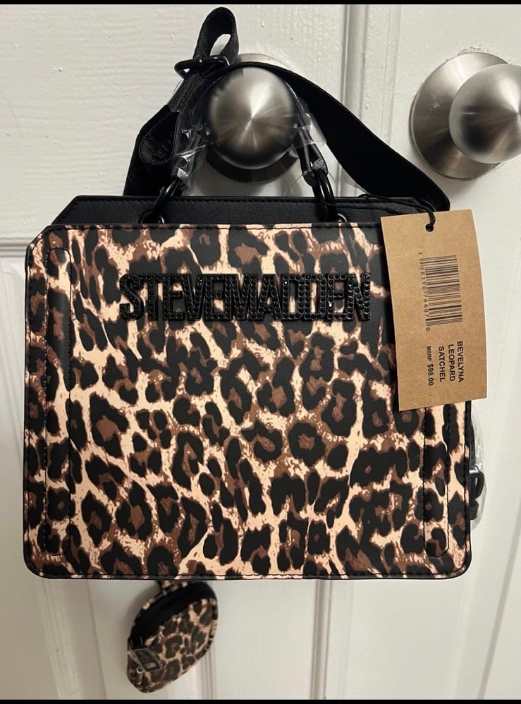 Steve Madden leopard bev bag