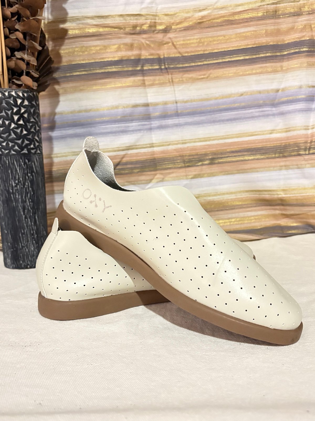 OXY Originals Men’s Light Sand Shoes Sz. 9