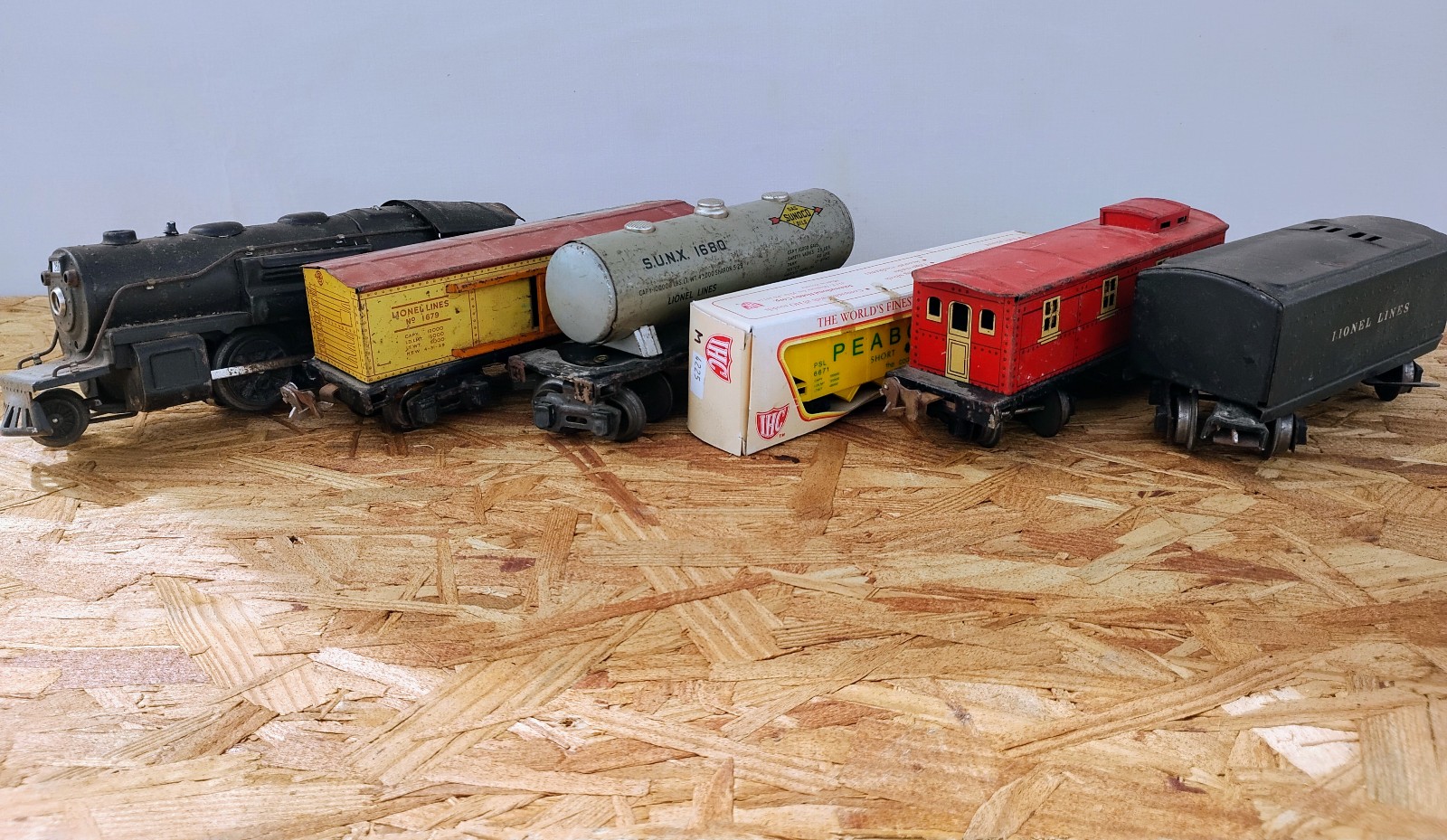 Lionel Train Cars