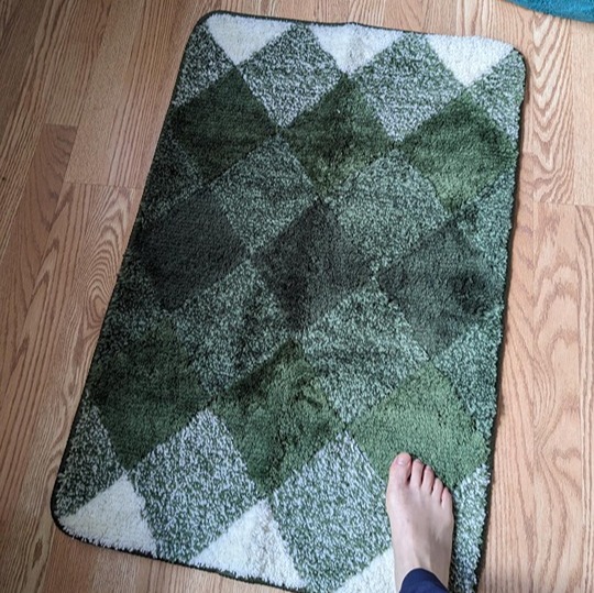 Bathroom Rugs Washable, Green Gradient Geometric Bath Rugs, 24X35 inch