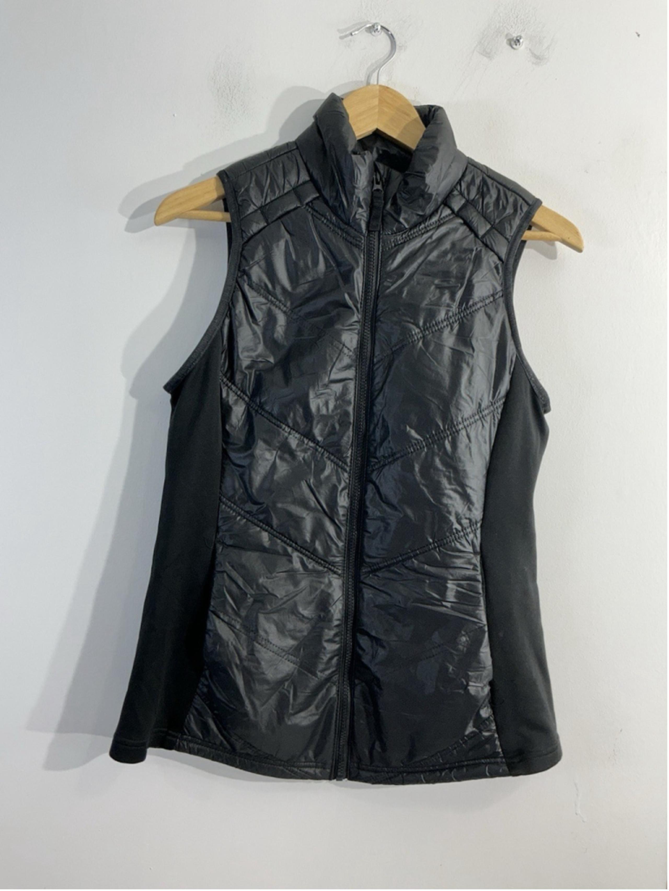 Womans Avia Vest Medium 8-10 Black Zip Up Mock Neck Pockets
