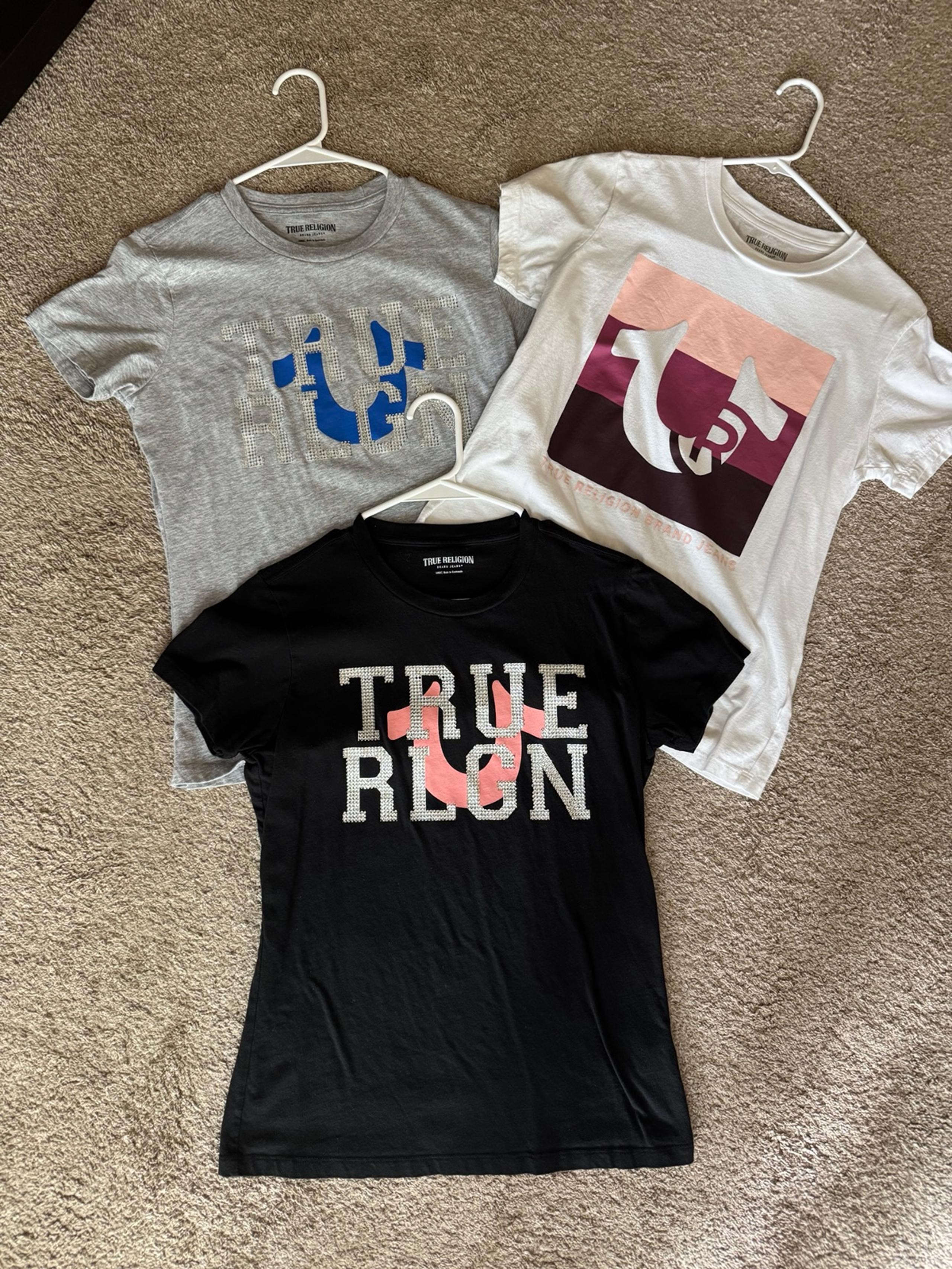 True Religion Women’s T-Shirts Size Large