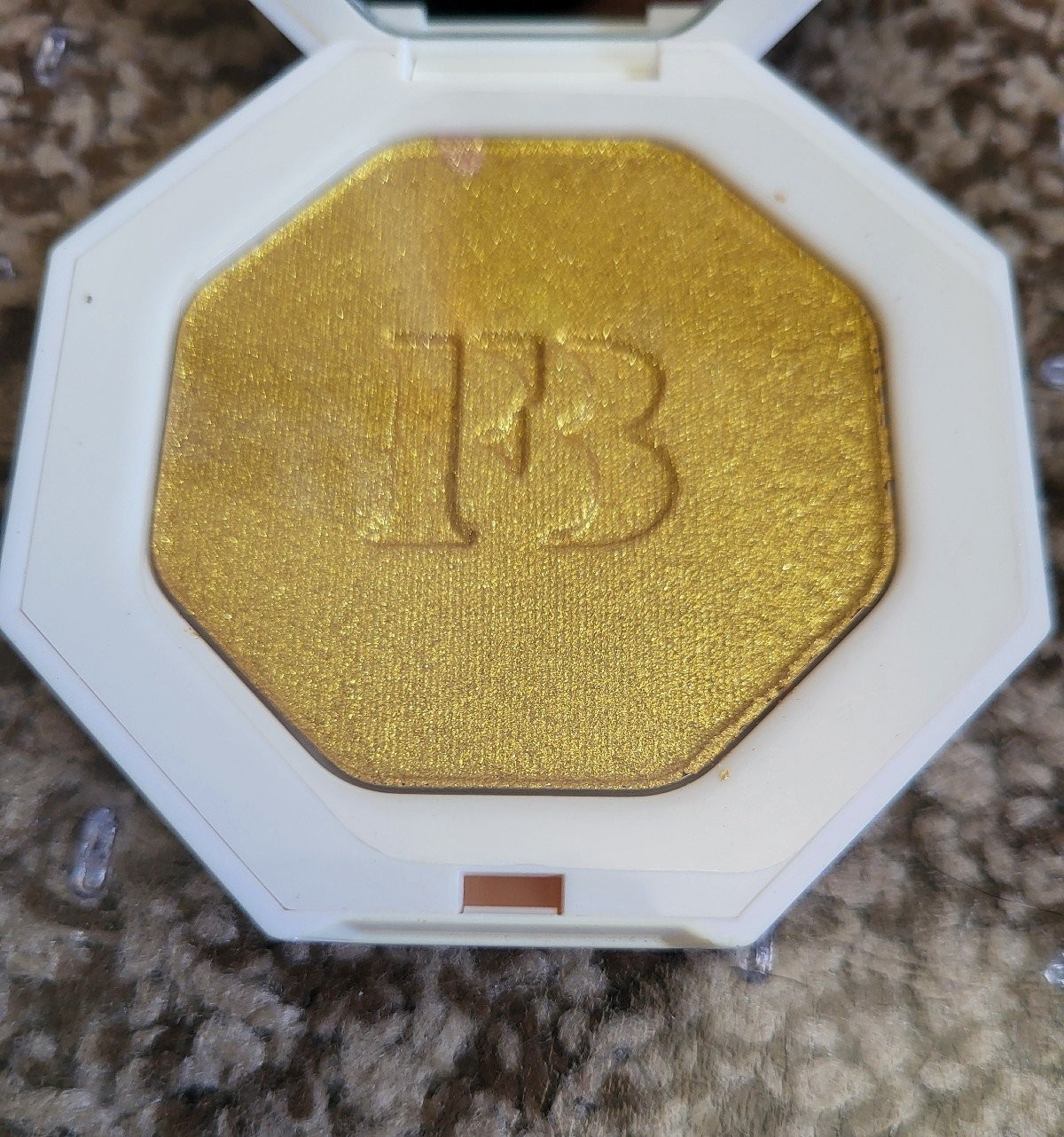 SALE! Brand New Fenty by Rihana Trophy Wife Compact Glitter Gold Highlighter