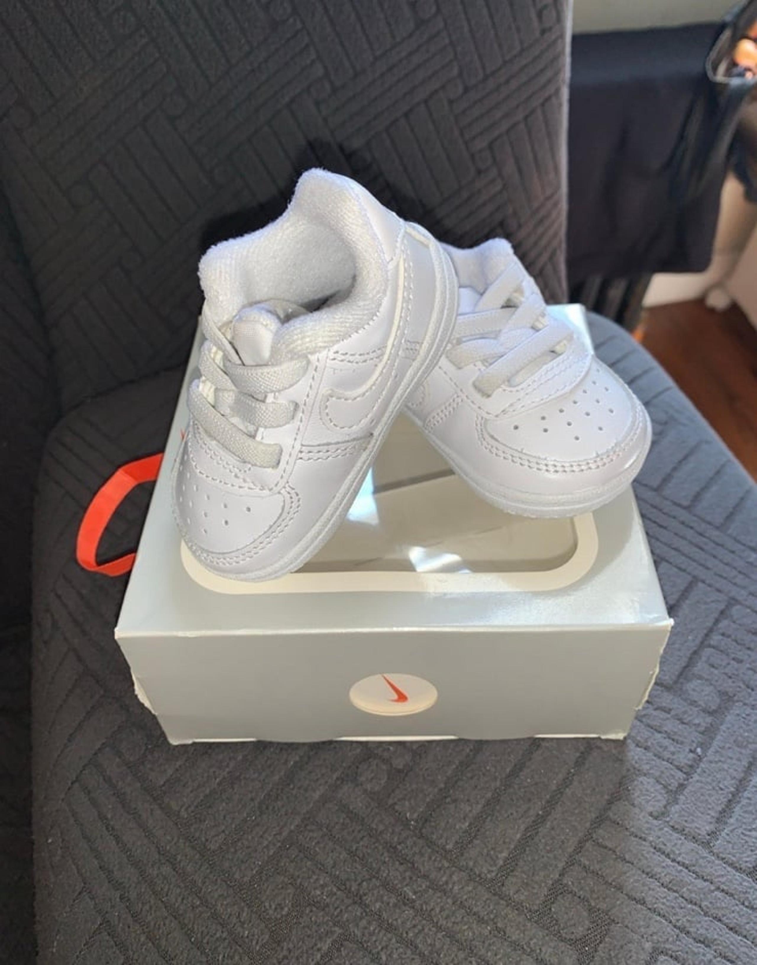 Baby Nike Airforce 1 & Tommy Hilfiger Sweatsuit