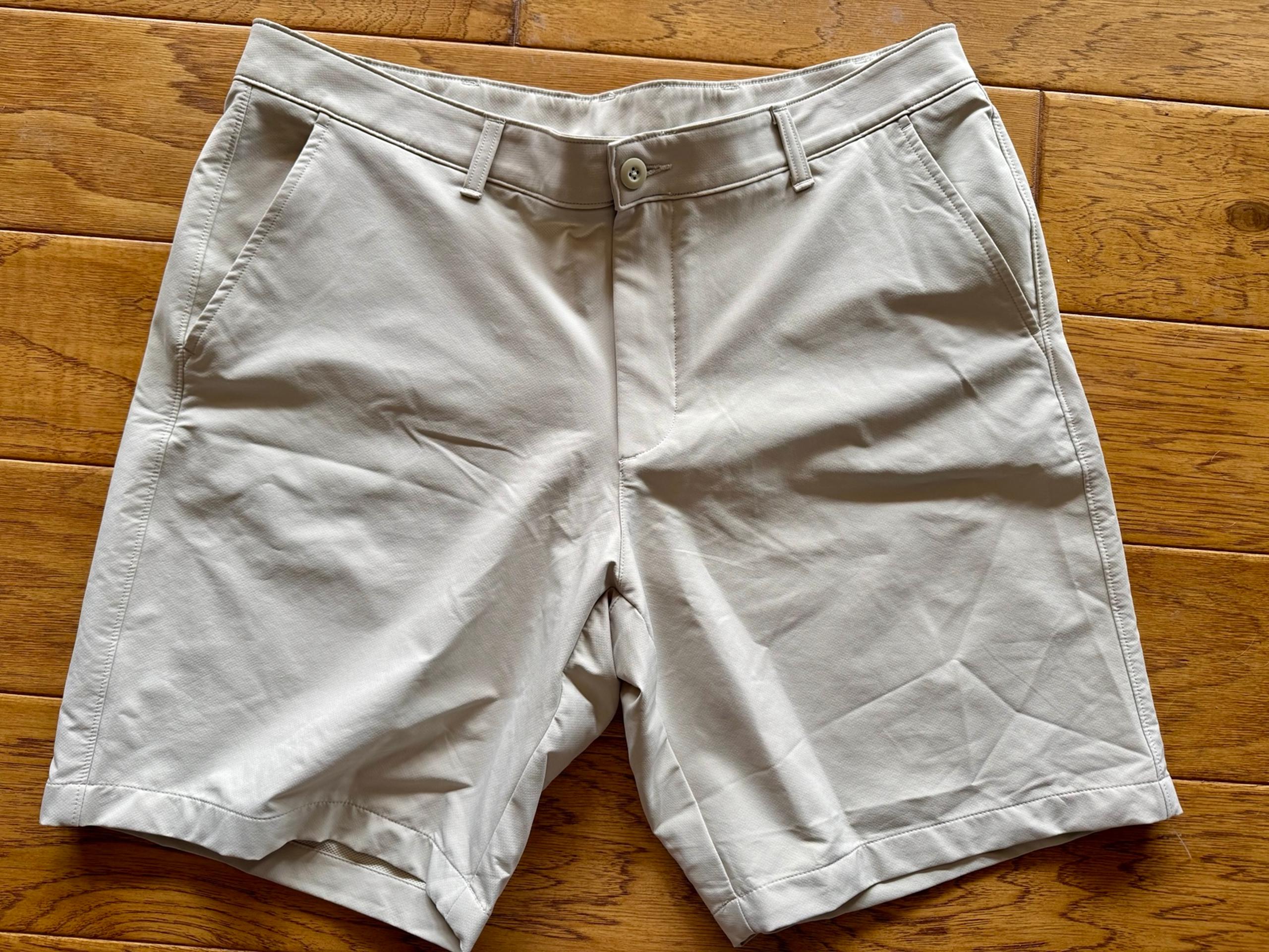 Under Armour Shorts Mens 40 Beige 9” Inseam Casual Chino Performance Golf