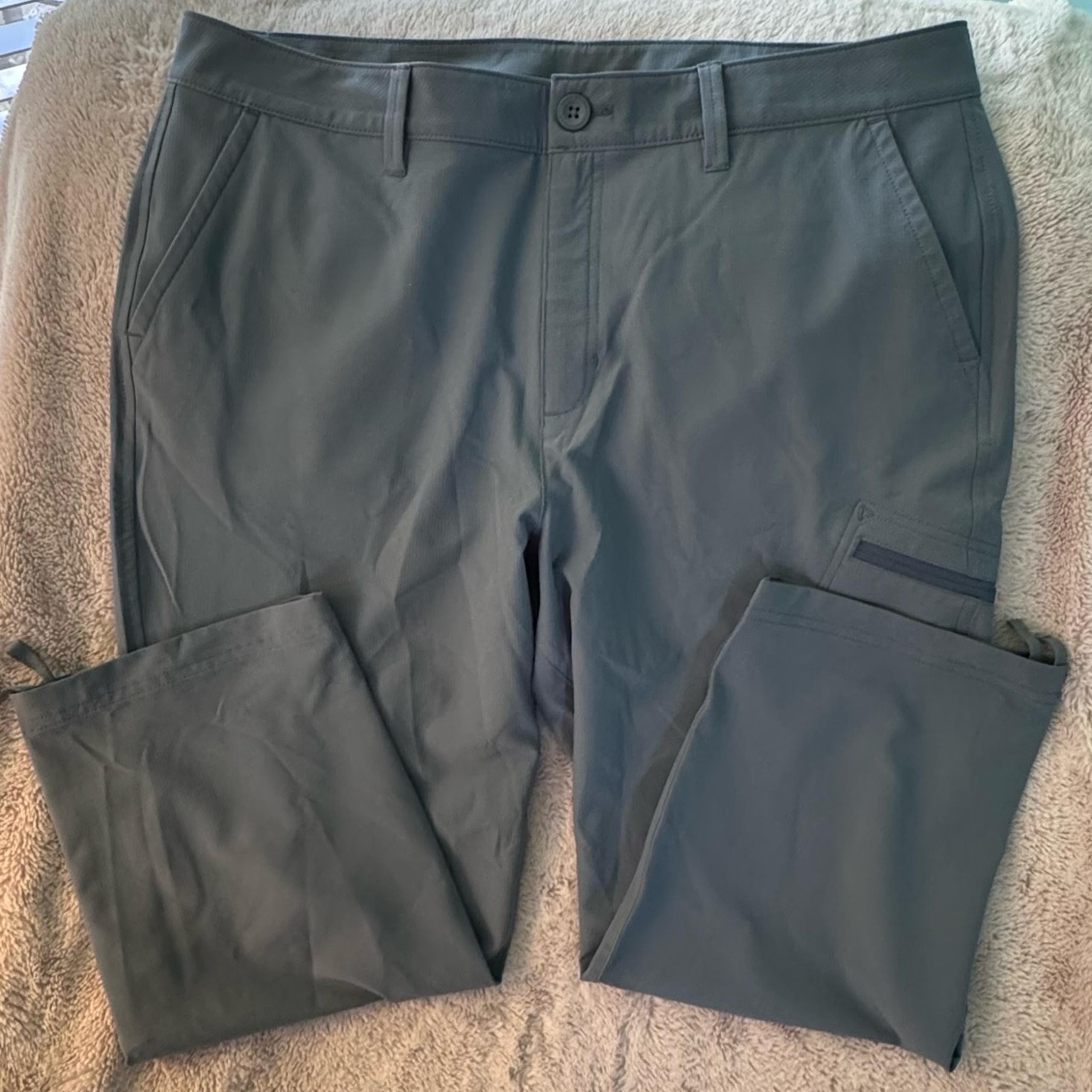 Eddie Bauer Outdoor Cargo Pants Women's 12 Ripstop Cropped Water Repellent EUC