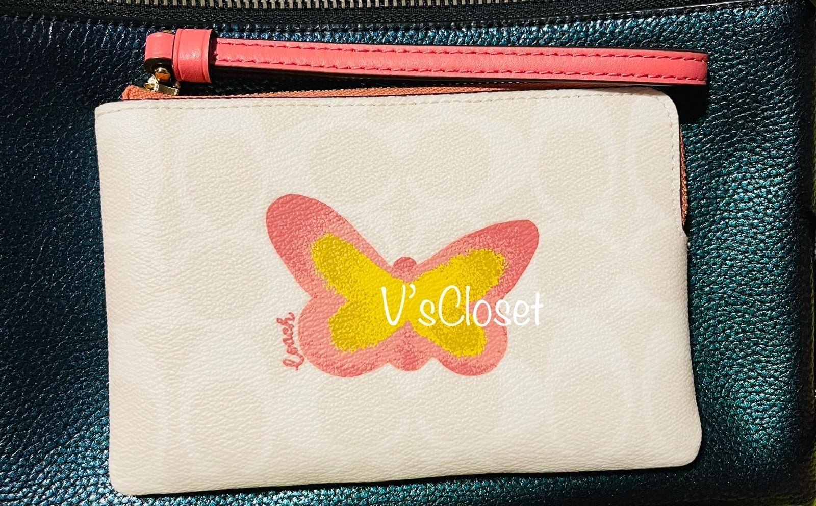 ❤️Coach Wristlet / Wallet❤️