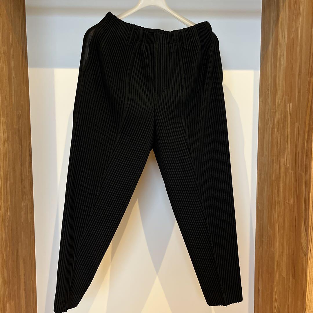 HOMME PLISSÉ ISSEY MIYAKE Pants, Black, Size 2