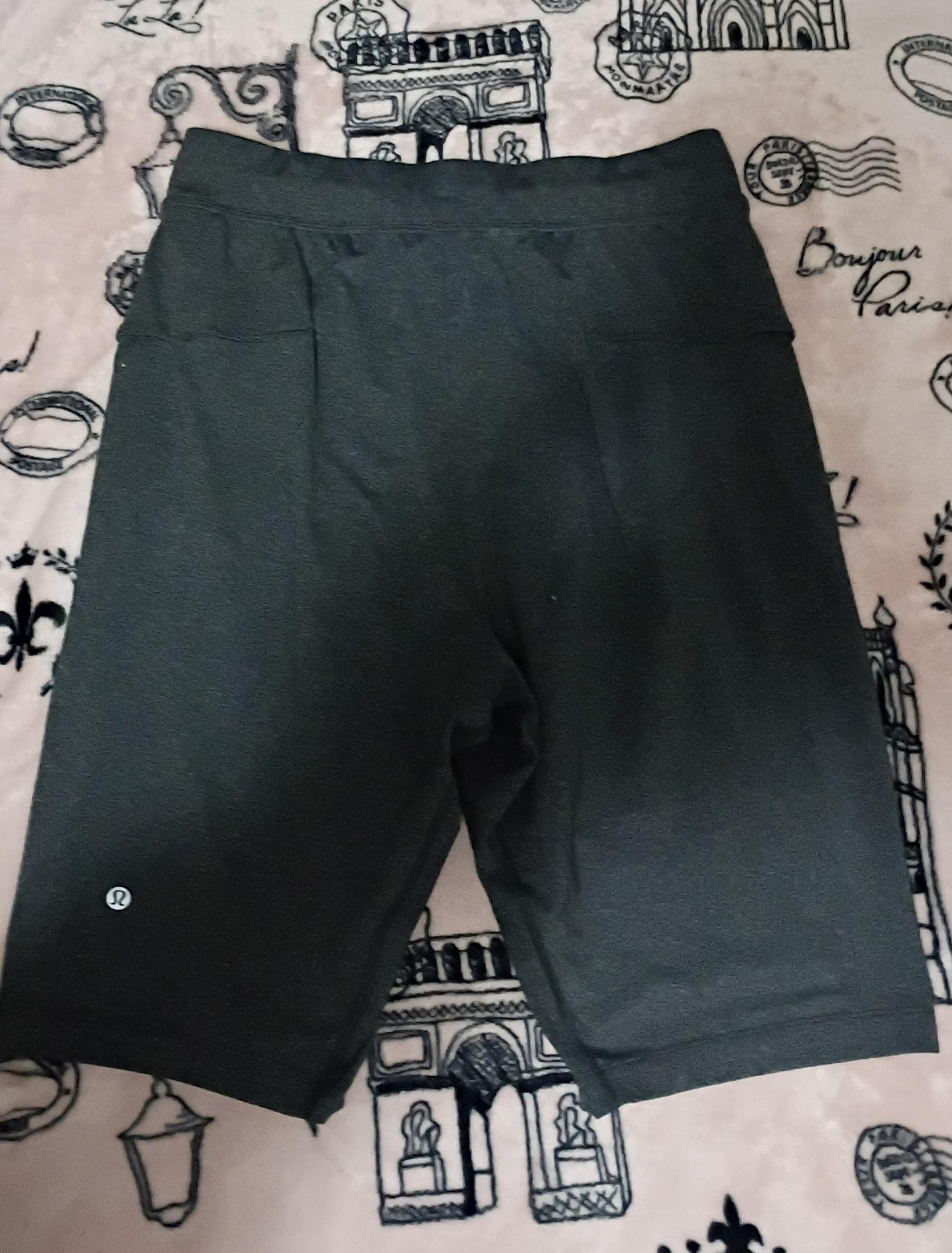 Men's Lululemon Athletica Shorts size M