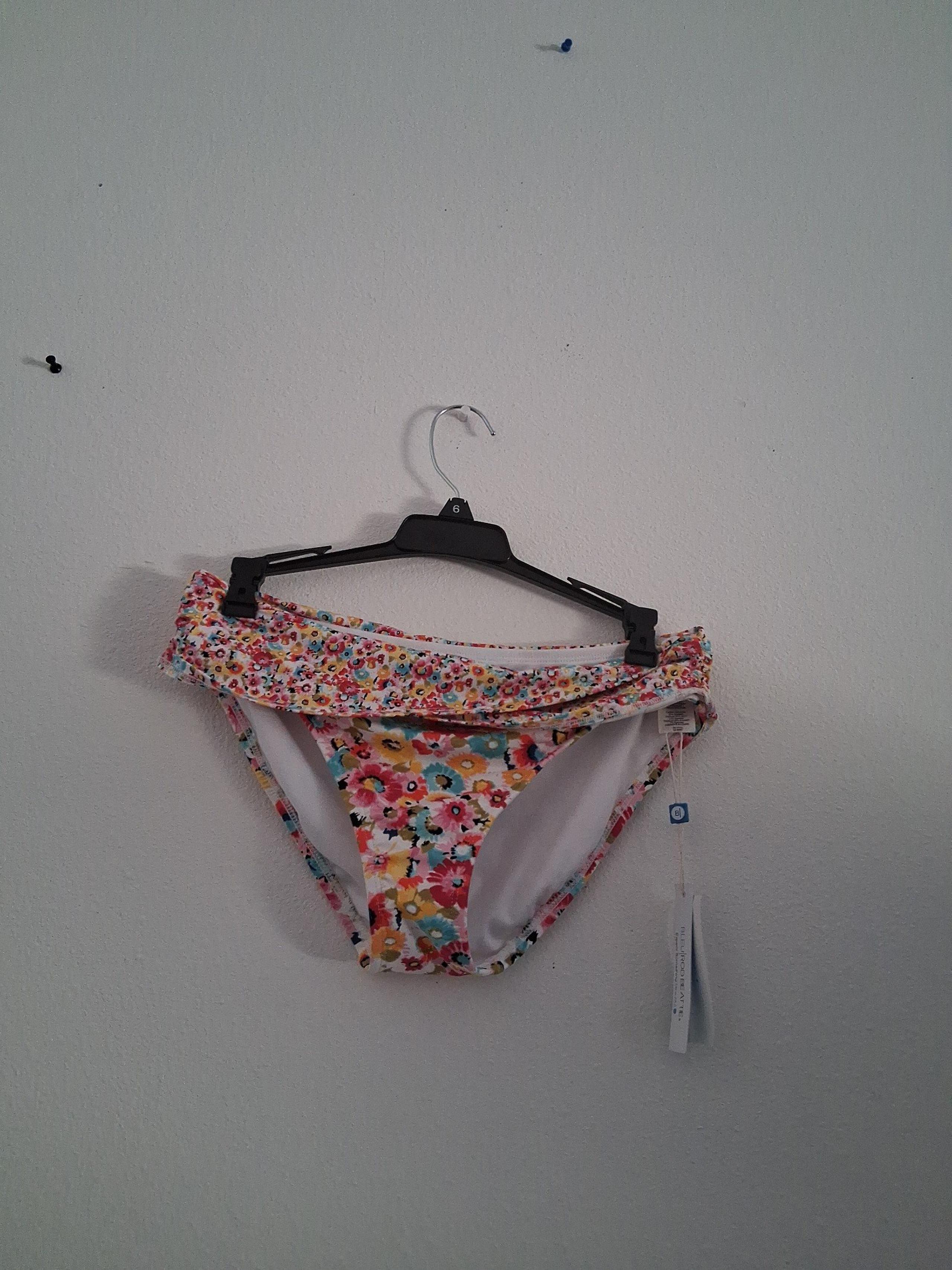 Gorgeous BLEU ROD BEATTIE bottom sz6