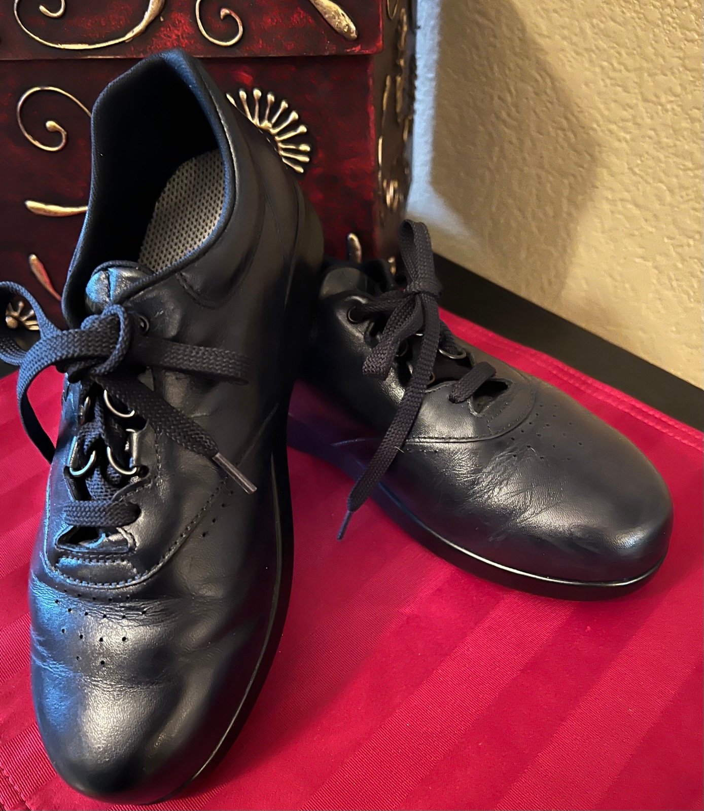 SAS Free Time Black Leather Shoes 8 WW Excellent Condition Tripad Comfort