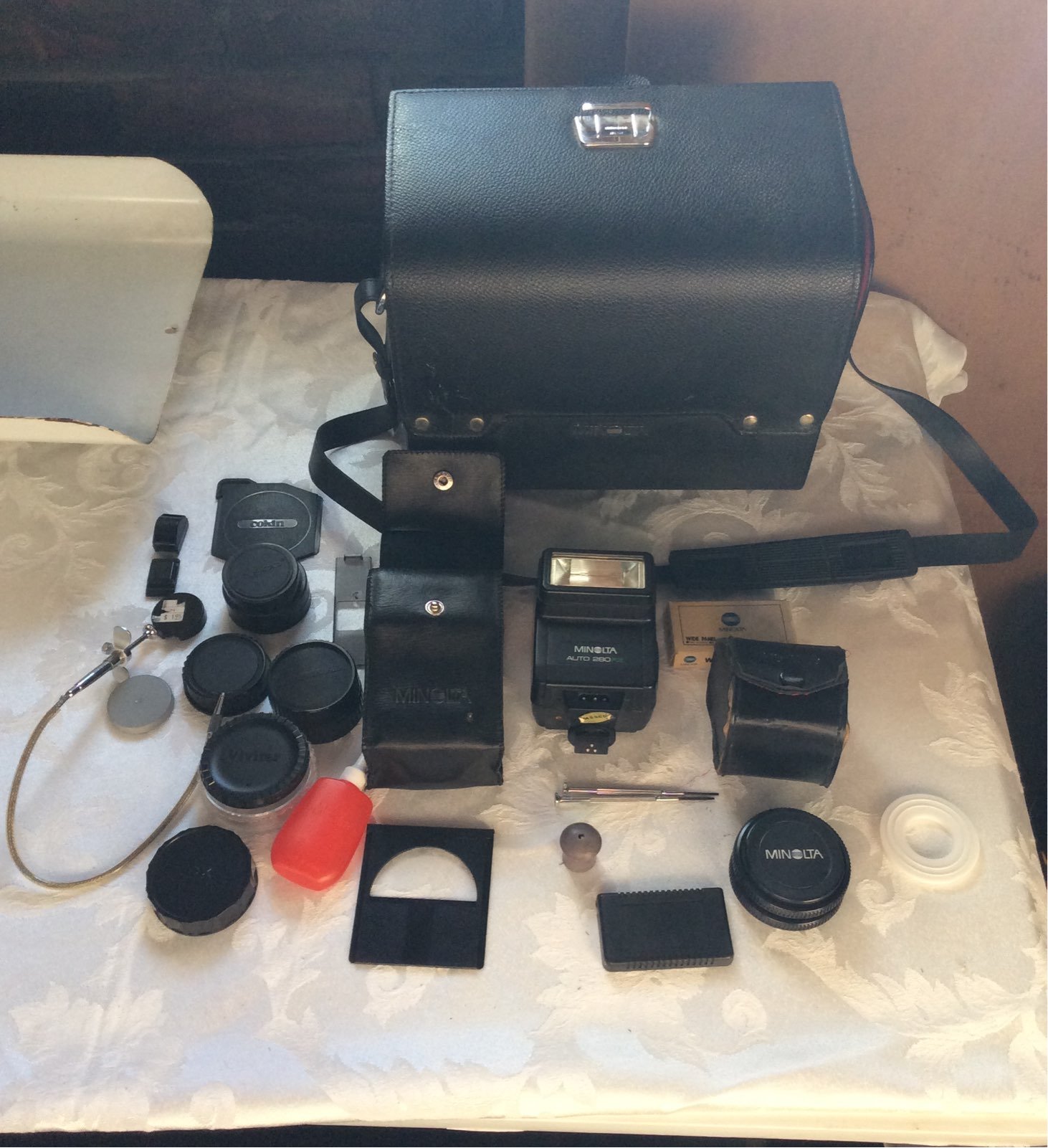 Minolta camera bag with camera accessories