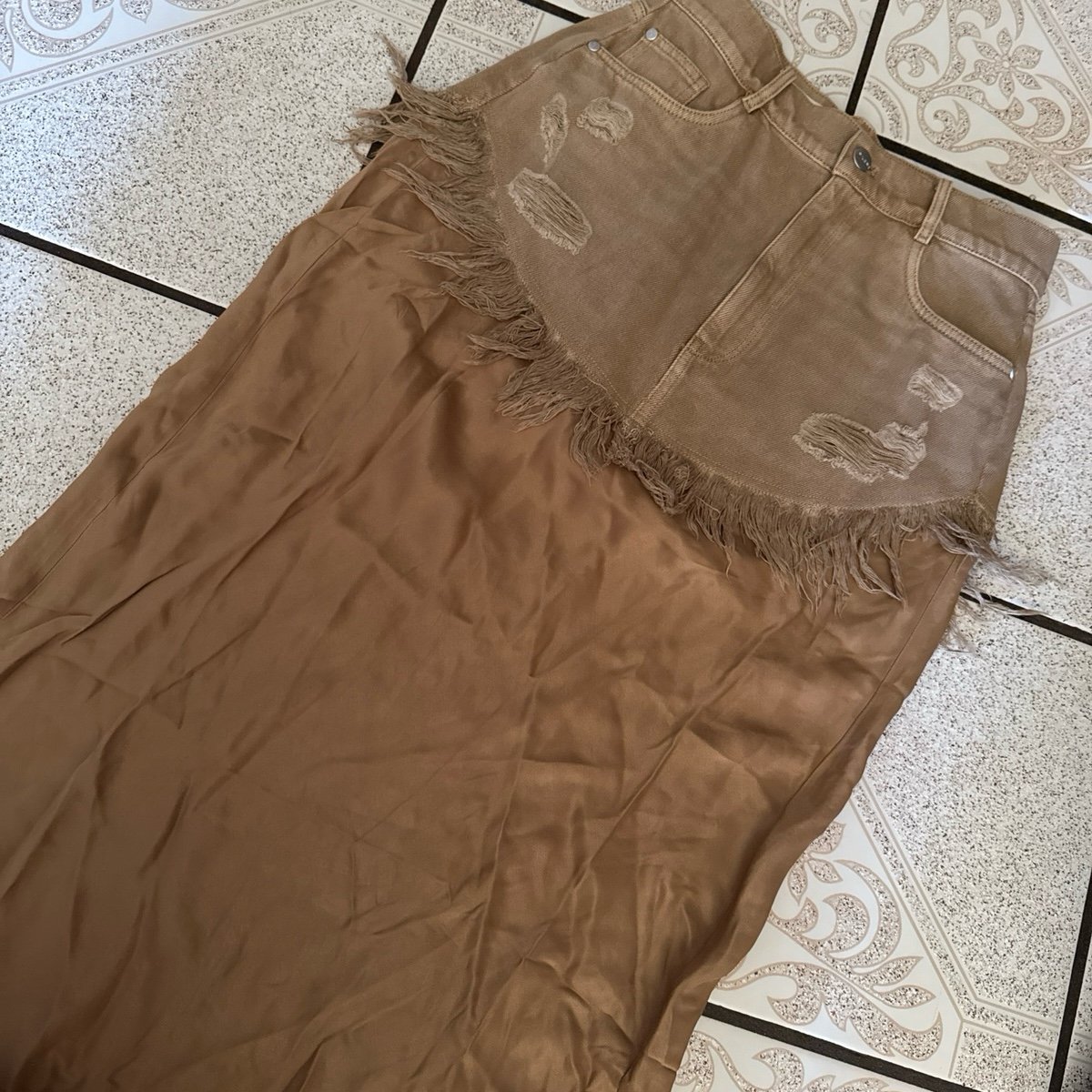 Pilcro Twofer Slip Midi Skirt Anthropologie size 4 in neutral