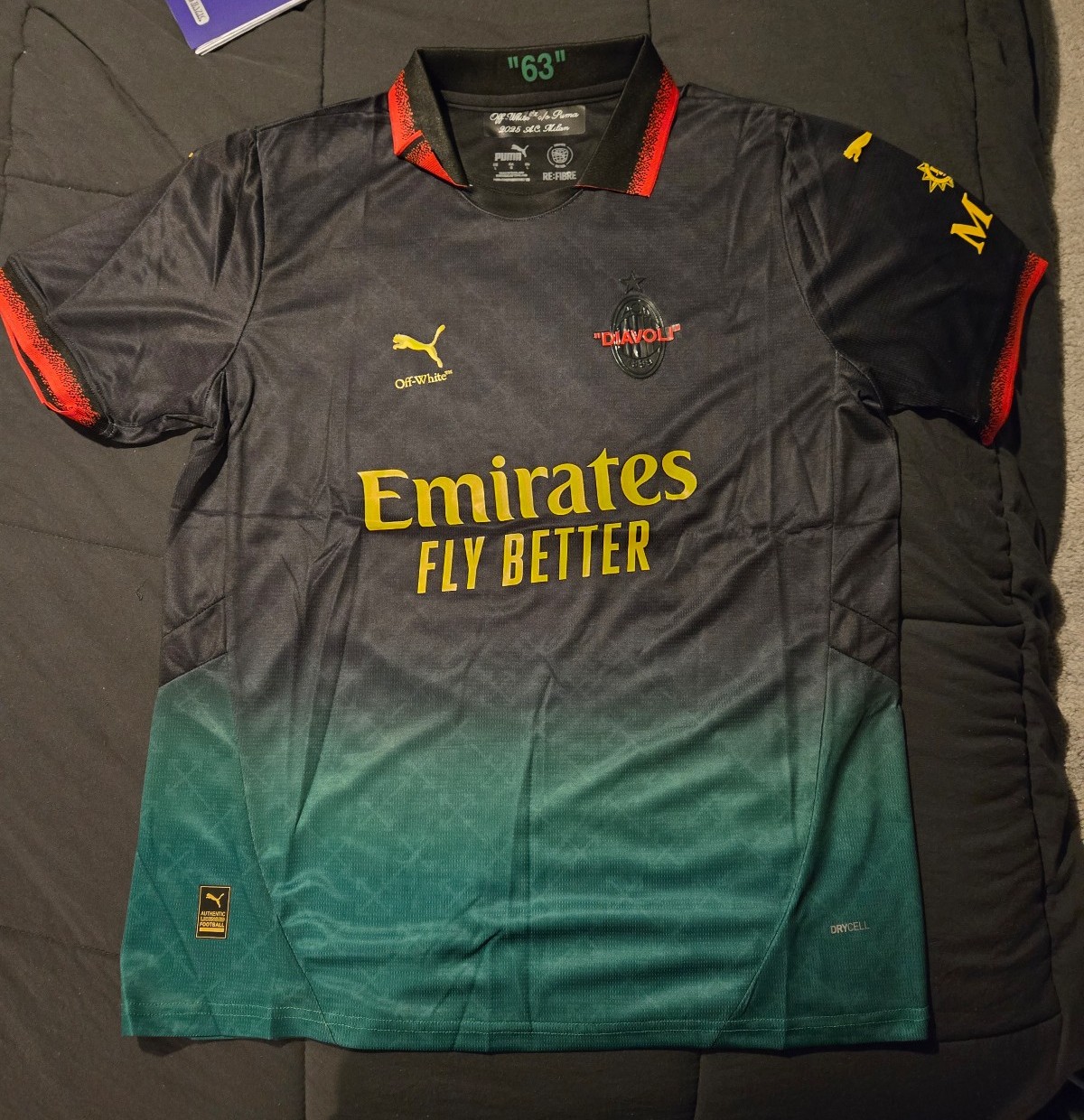 AC Milan Off White Fourth Jersey Mens Large