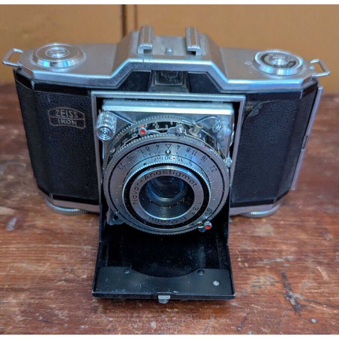 IKONTA Zeiss Ikon 522/24 Novar PRONTO Anastigmat F3.5 45mm Lens Camera WORKING