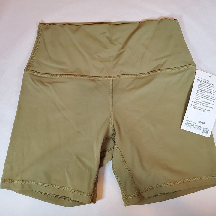 Lululemon align HR high rise short 6 size 8 green new