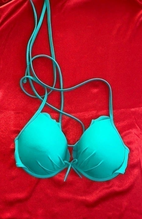 Very Sexy Gorgeous Push-up Swimsuit 36B
