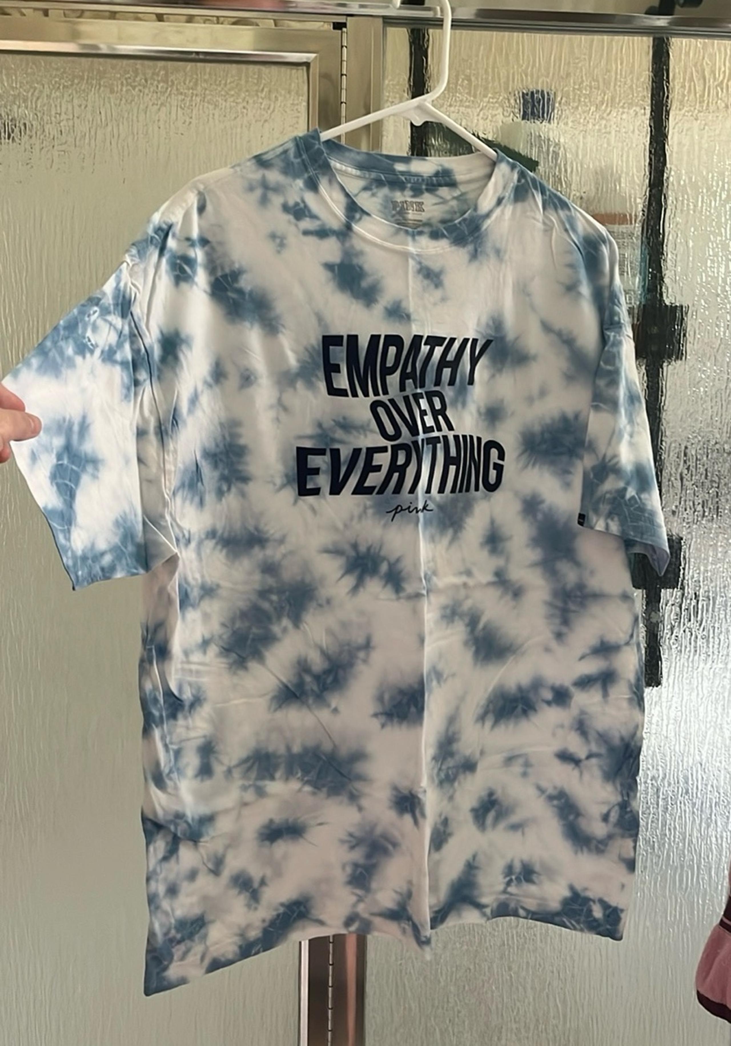 Victoria’s Secret PINK one size tee