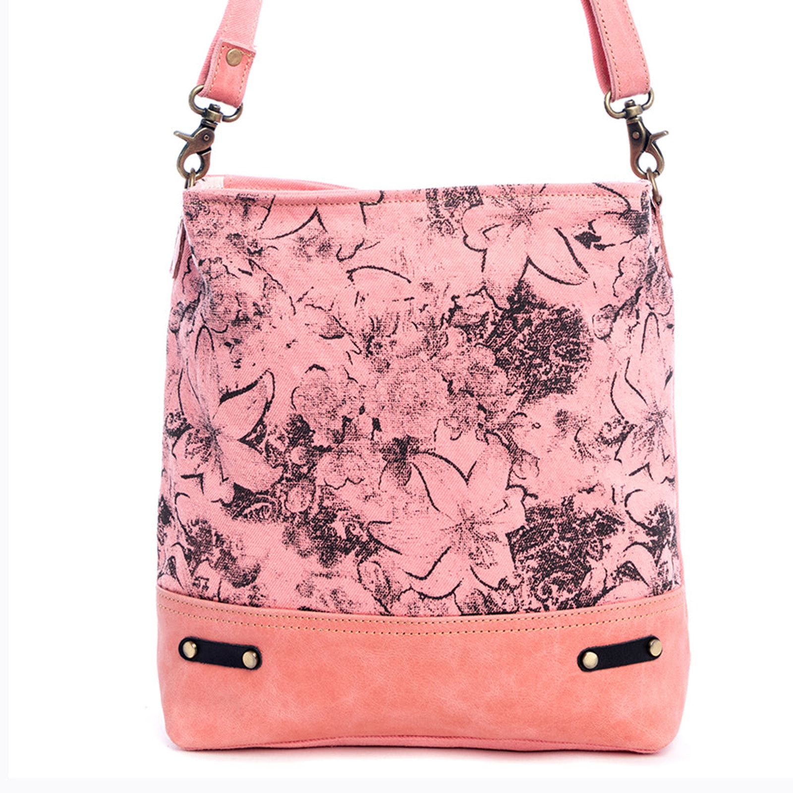 Myra Vadito Shoulder Bag