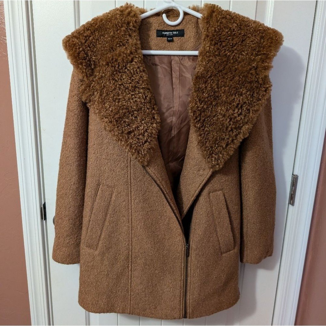 NWOTS Kenneth Cole Women's Faux Fur Edged Wool Blend Coat XSmall Camel