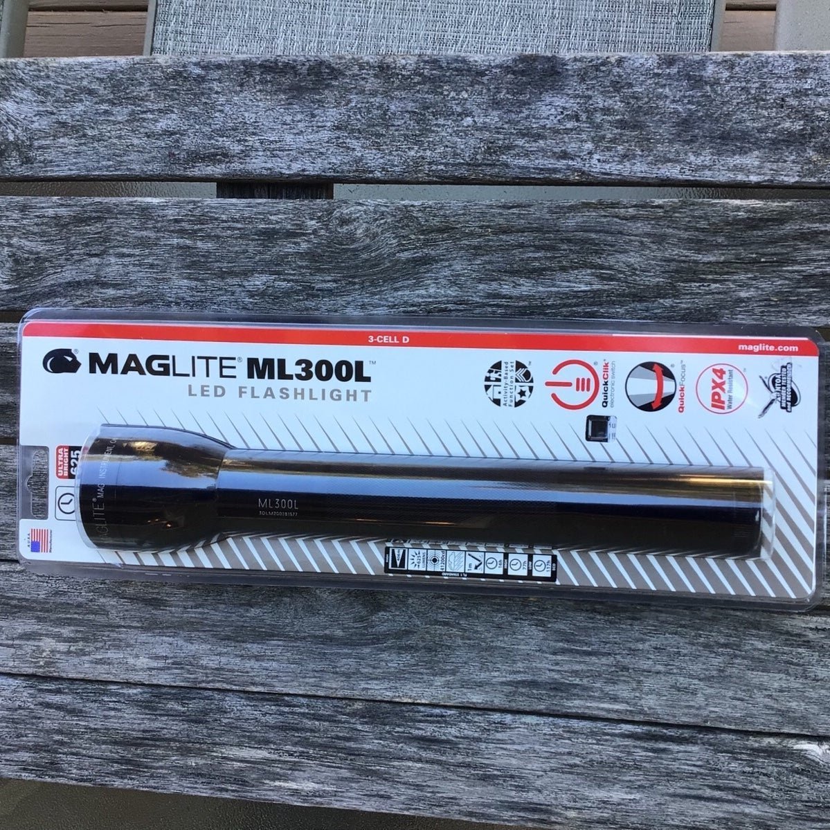 Maglite ML300L led flashlight.bright 625 lumens.new packaged sealed. Large 12”